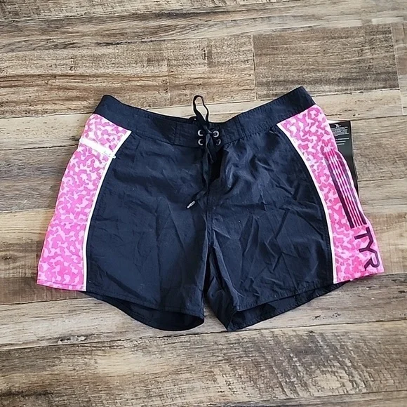NWT Ladies Tyr Shorts Sx XL - Picture 1 of 3